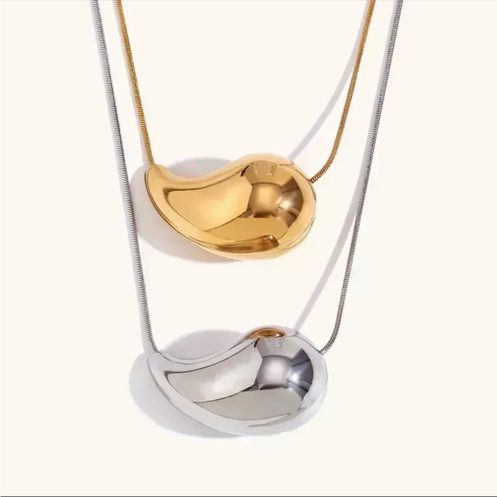 Neckalce